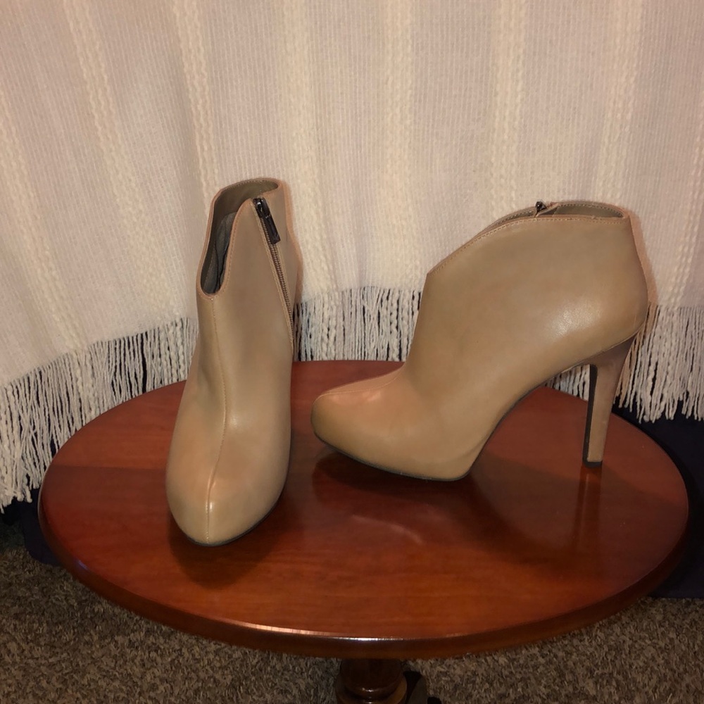 BRAND NEW Jessica Simpson Ankle Boots